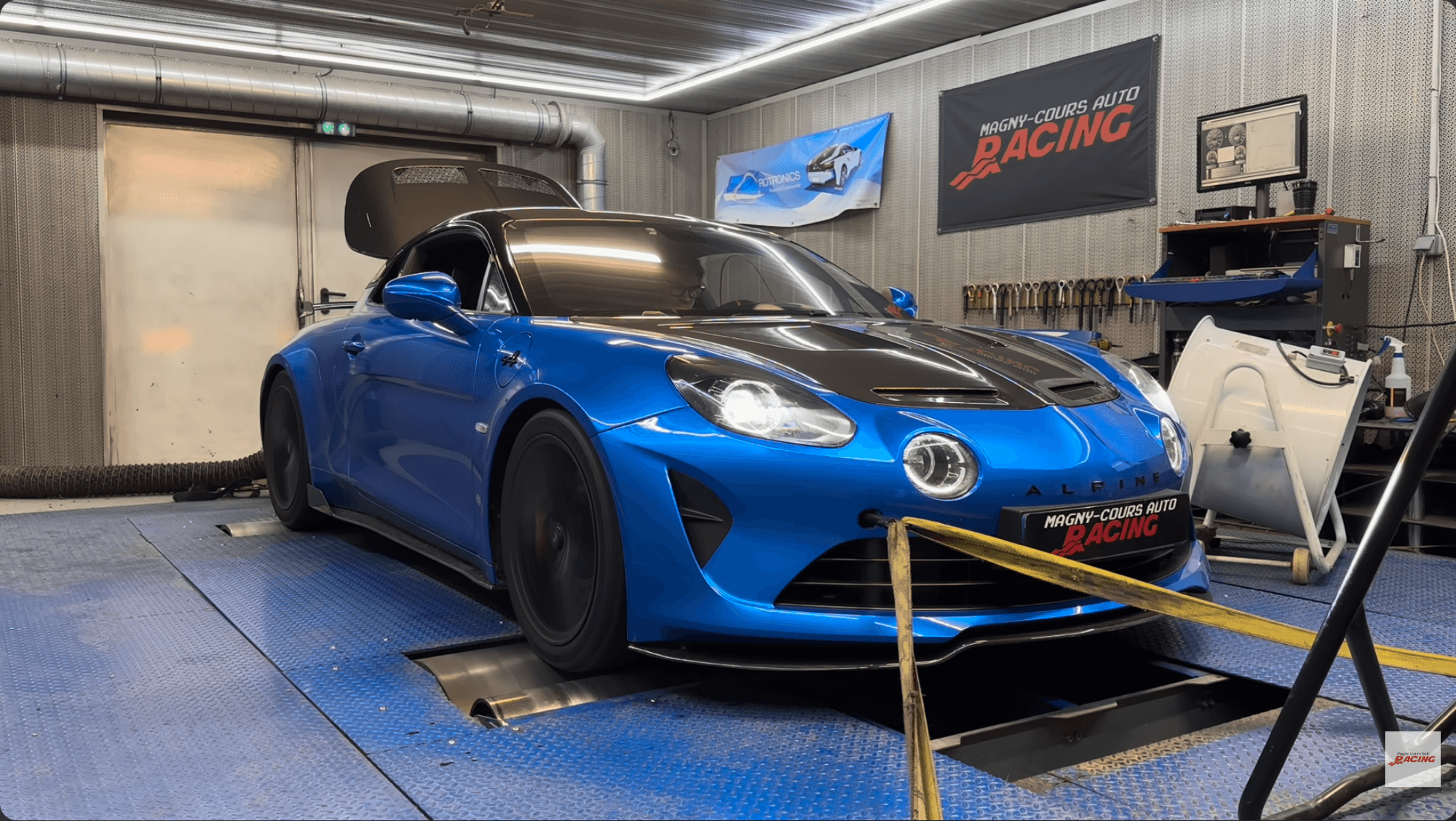 Alpine A110 sur le banc de puissance AWD Magny-Cours